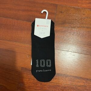 NWT pure barre grip socks